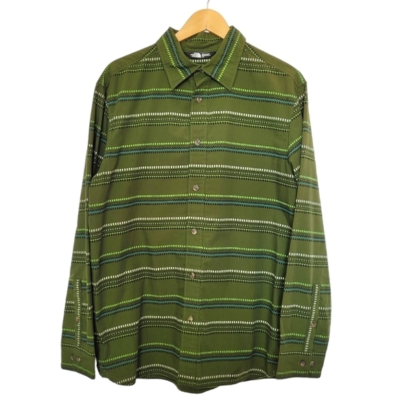 THE Northface Patterned Button-down Shirt - Picture 1 of 8